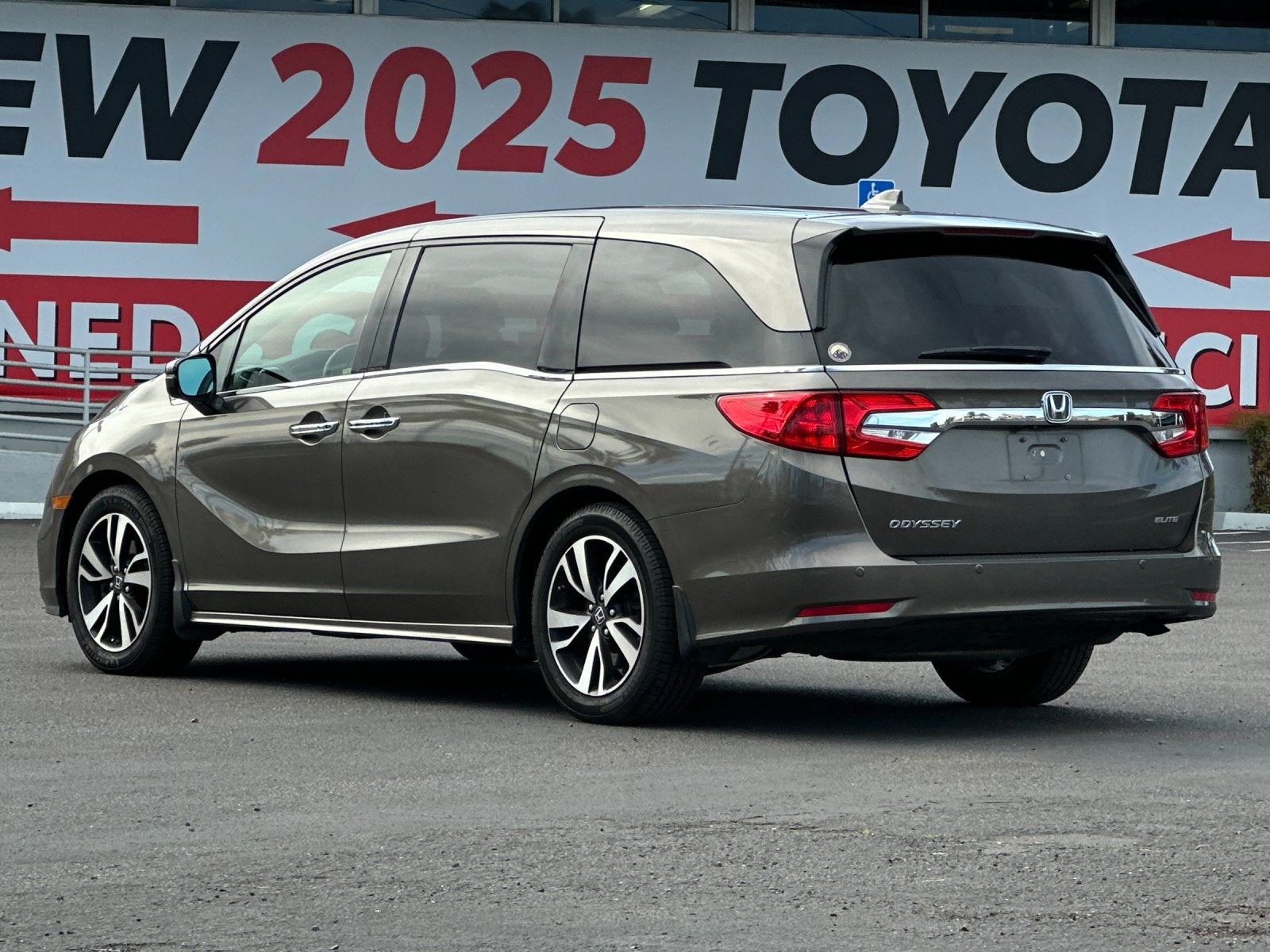 2018 Honda Odyssey Elite
