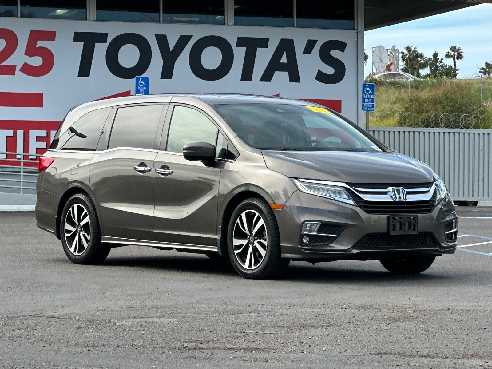 2018 Honda Odyssey Elite