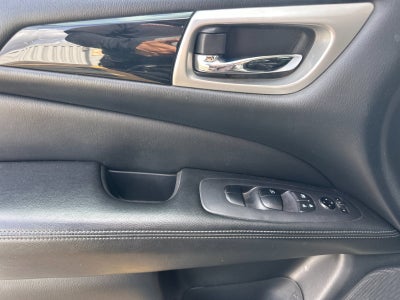 2020 Nissan Pathfinder S