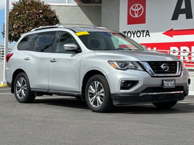 2020 Nissan Pathfinder S
