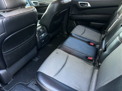 2019 Nissan Pathfinder SV