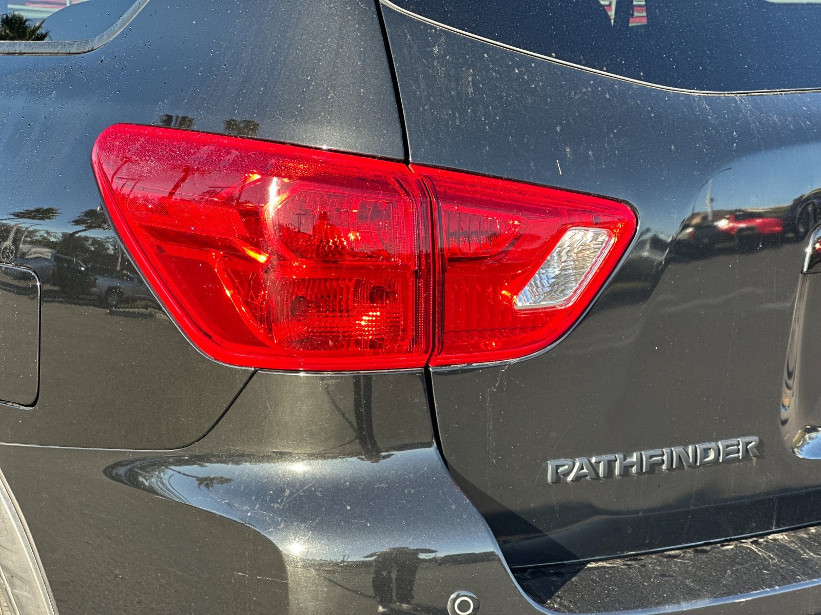 2019 Nissan Pathfinder SV