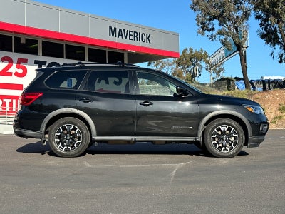 2019 Nissan Pathfinder SV