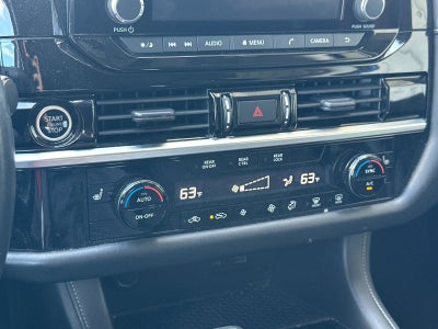 2022 Nissan Pathfinder SV