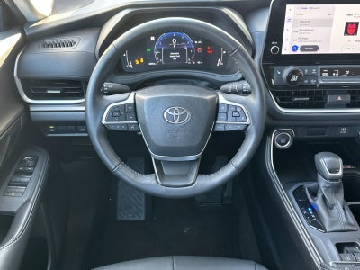 2025 Toyota Grand Highlander XLE