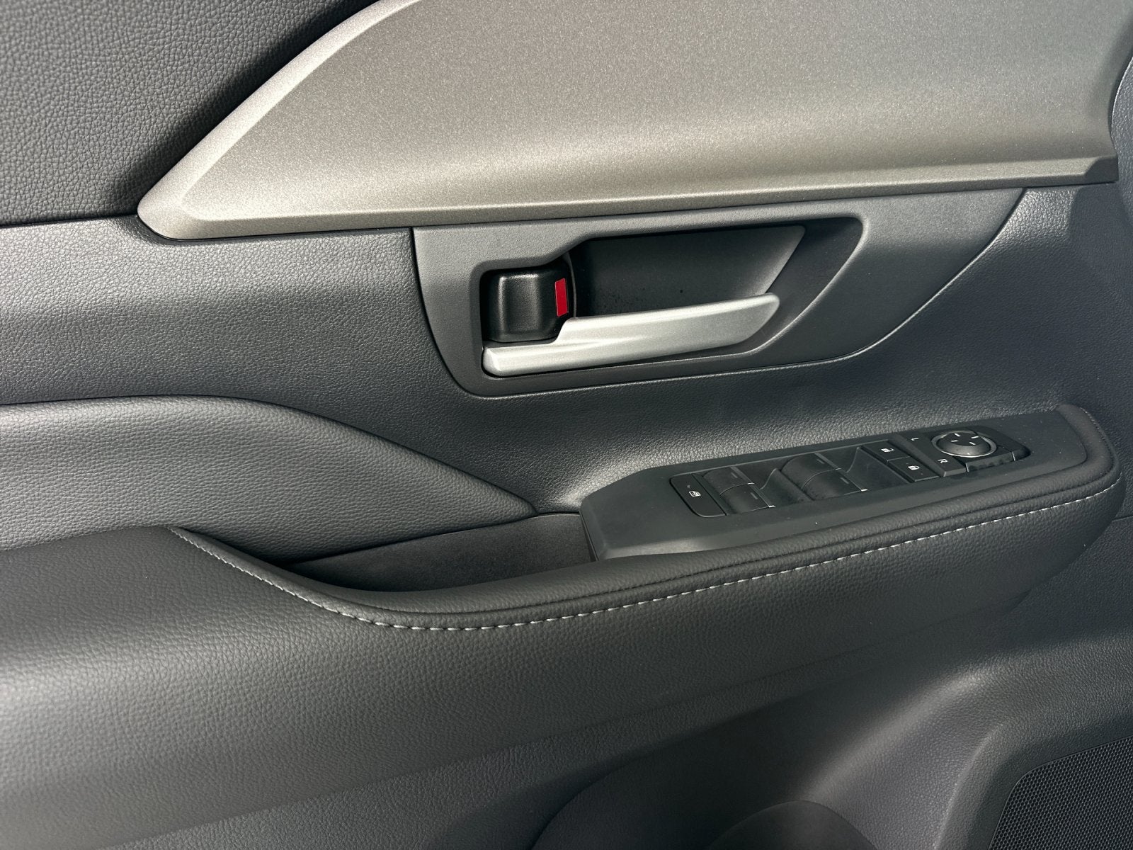 2026 Toyota Grand Highlander Hybrid LE