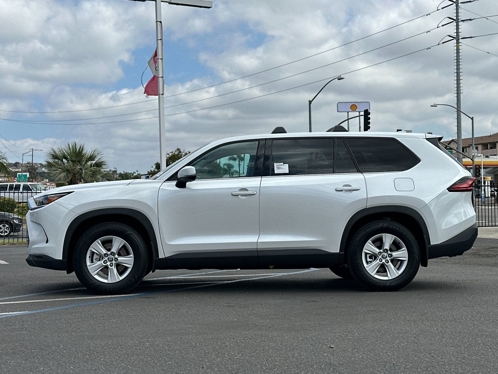 2026 Toyota Grand Highlander Hybrid LE