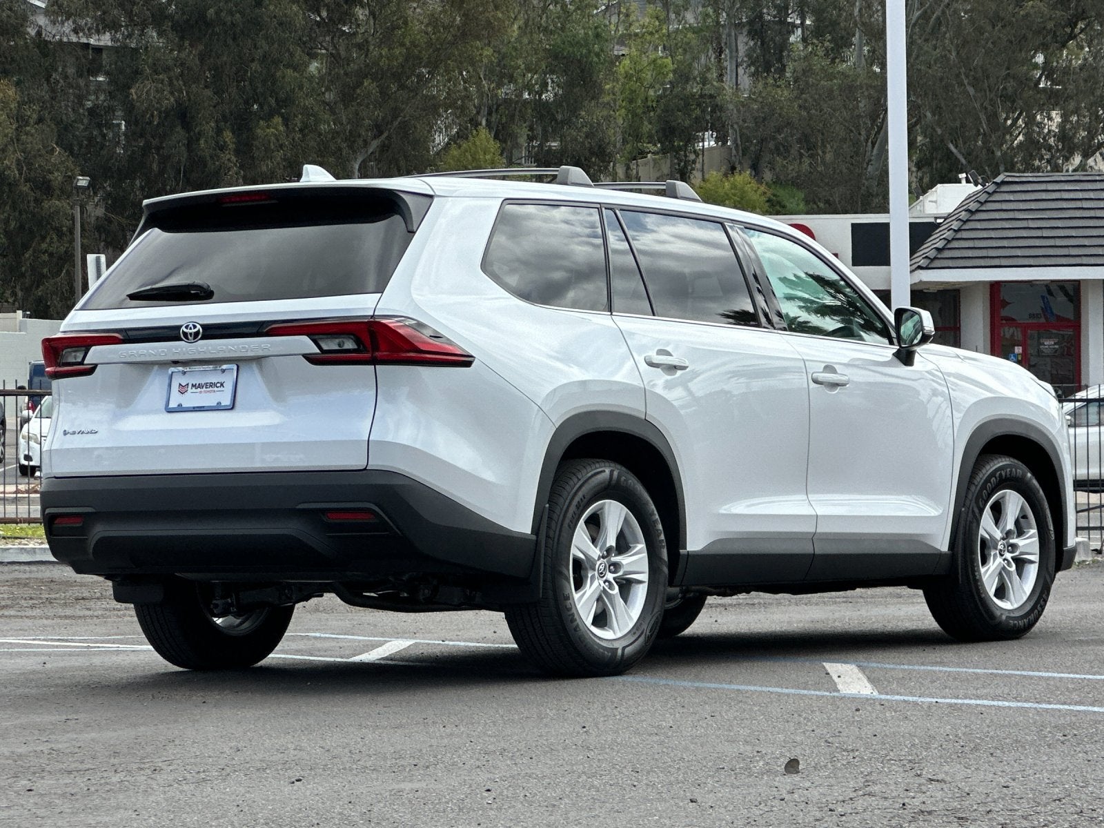 2026 Toyota Grand Highlander Hybrid LE