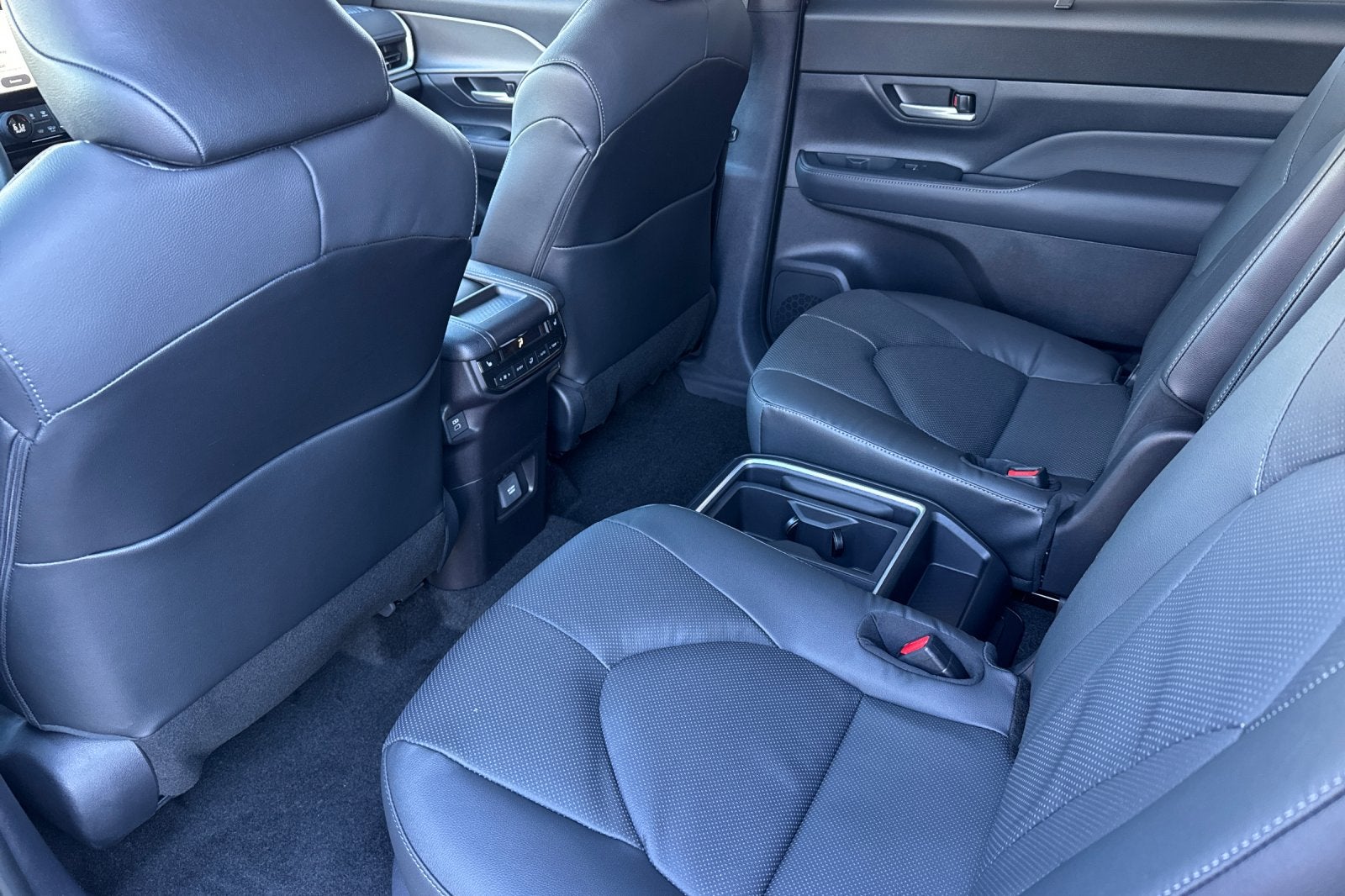 2026 Toyota Grand Highlander Hybrid Nightshade Edition