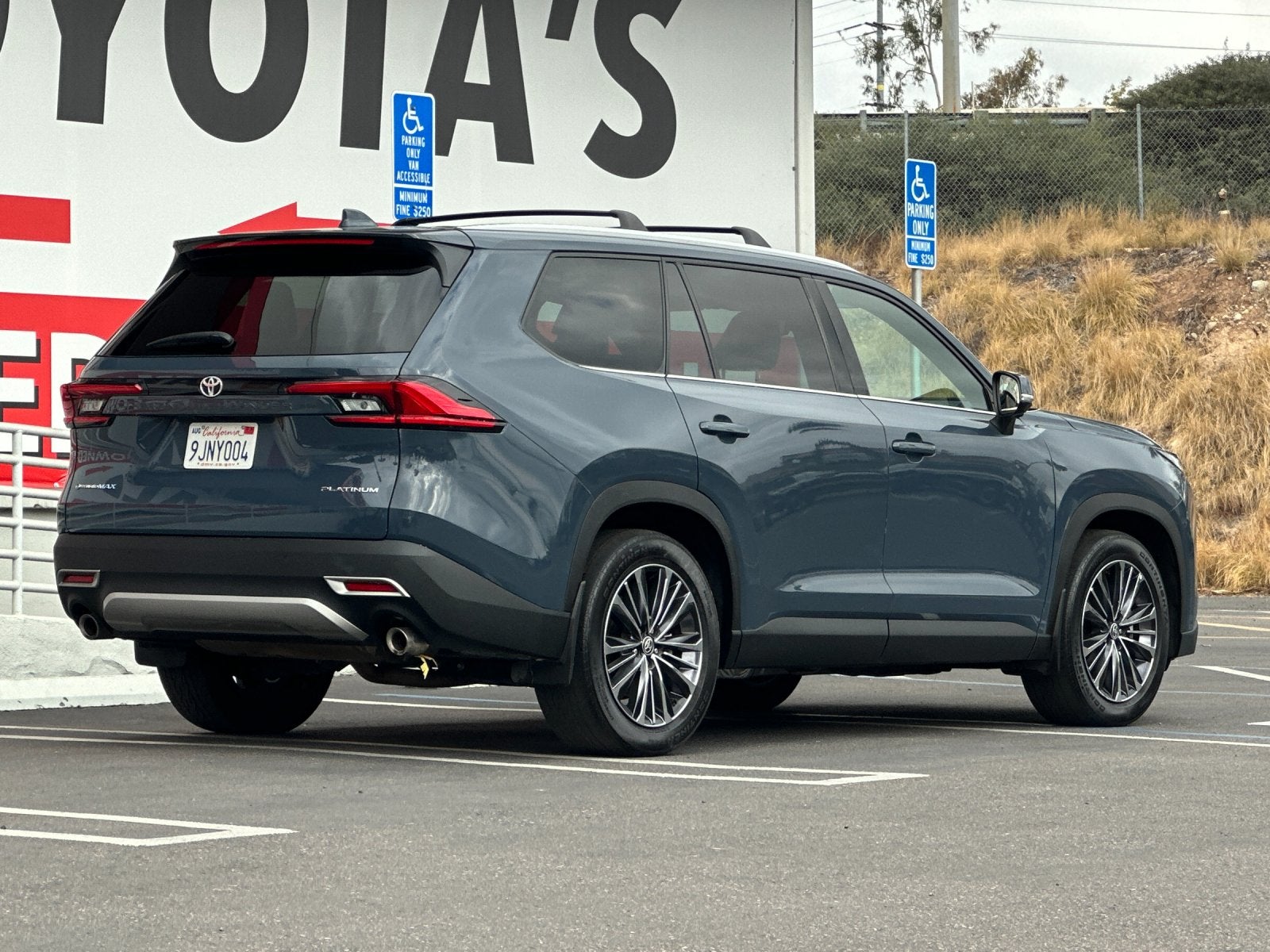 2024 Toyota Grand Highlander Hybrid MAX Platinum