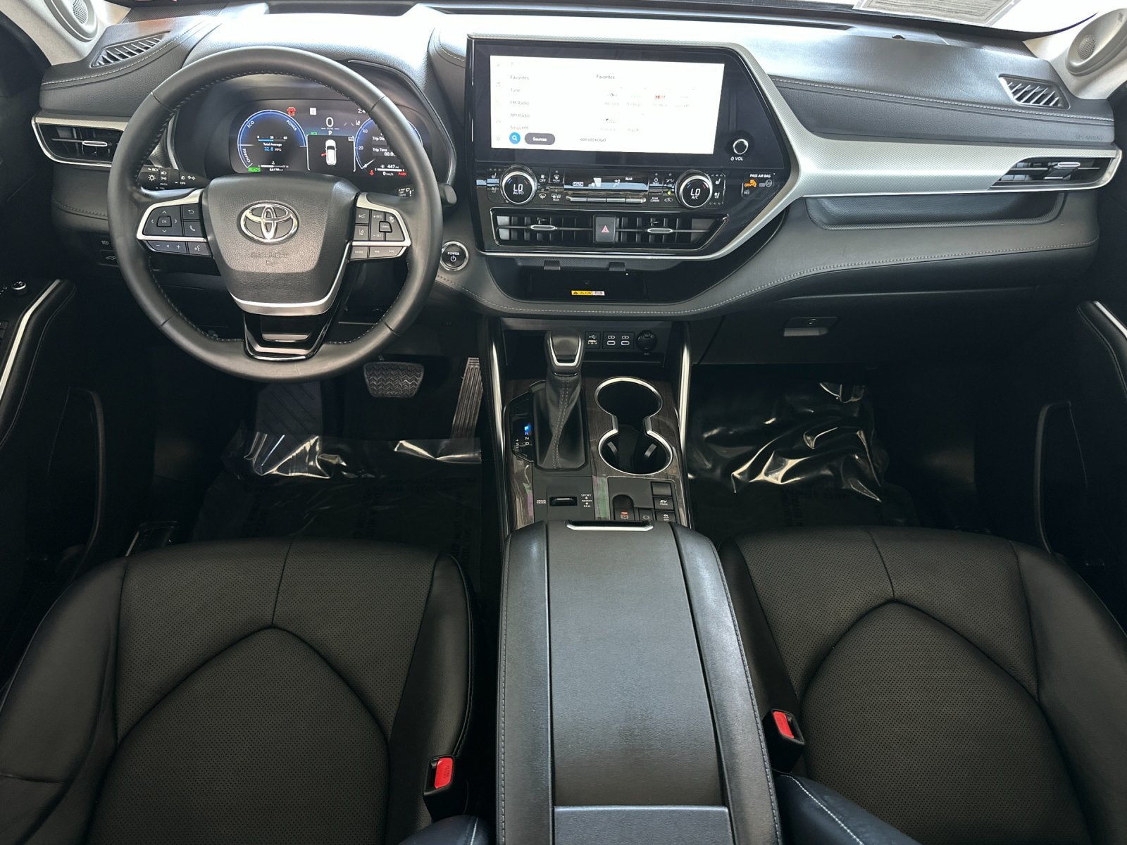2023 Toyota Highlander Hybrid Platinum