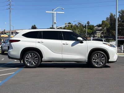 2021 Toyota Highlander Platinum