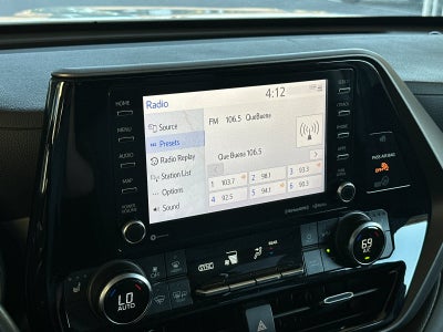 2022 Toyota Highlander XLE