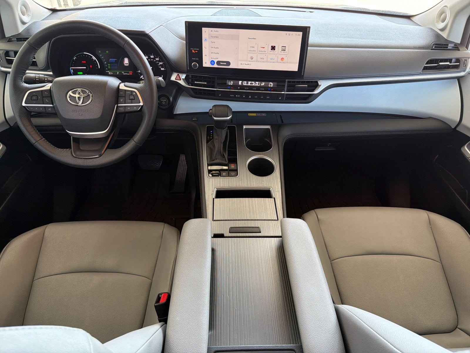 2025 Toyota Sienna XLE 8 Passenger
