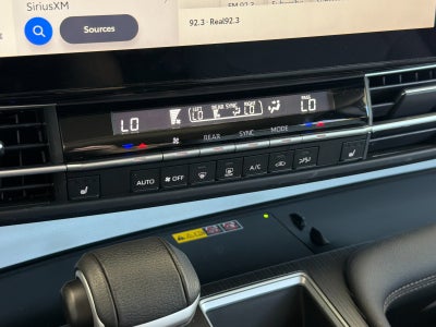 2025 Toyota Sienna XLE 8 Passenger