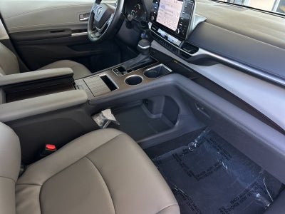 2024 Toyota Sienna XLE 7 Passenger
