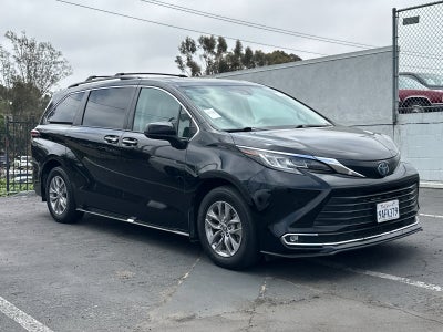 2022 Toyota Sienna XLE 7 Passenger