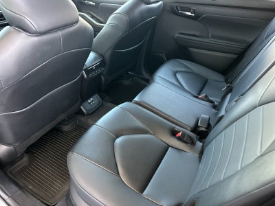 2025 Toyota Highlander Hybrid XLE