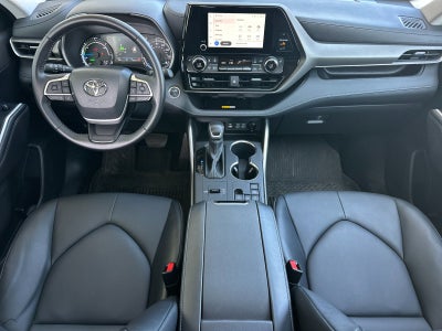 2025 Toyota Highlander Hybrid XLE