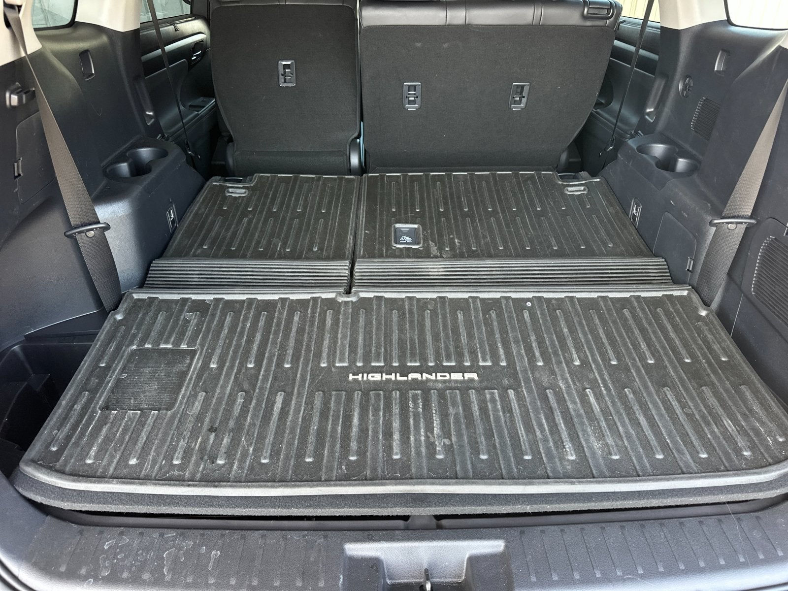 2025 Toyota Highlander Hybrid XLE