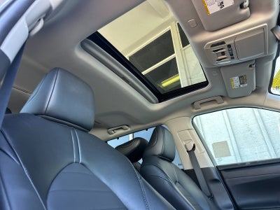 2025 Toyota Highlander Hybrid XLE