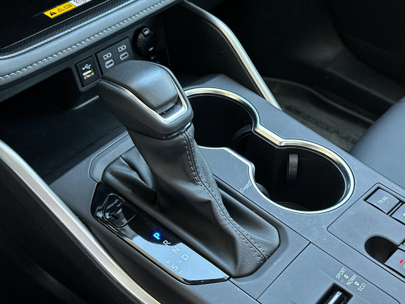 2025 Toyota Highlander Hybrid XLE