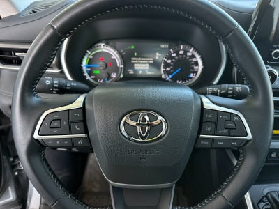 2025 Toyota Highlander Hybrid XLE