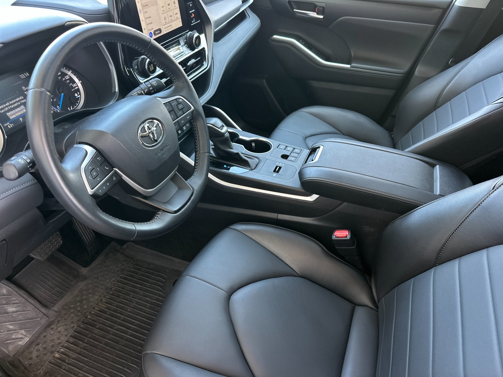 2025 Toyota Highlander Hybrid XLE