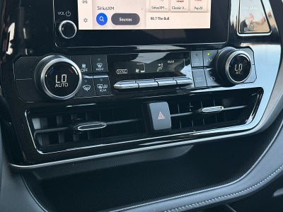 2025 Toyota Highlander LE