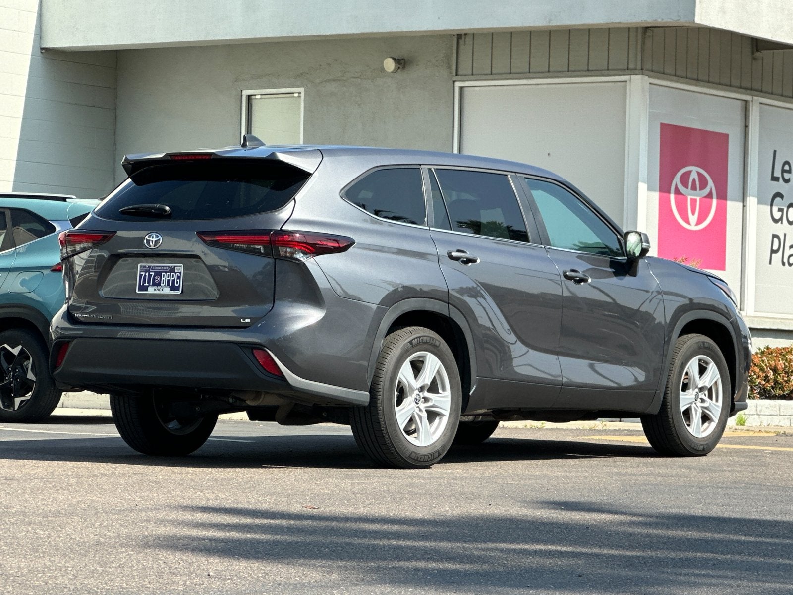 2025 Toyota Highlander LE