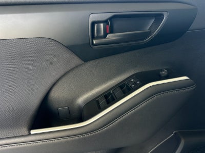 2025 Toyota Highlander LE