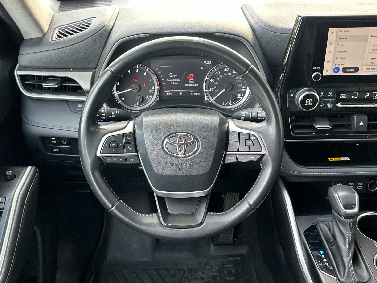 2023 Toyota Highlander XLE