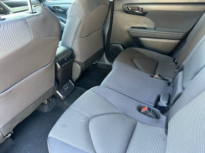 2025 Toyota Highlander LE