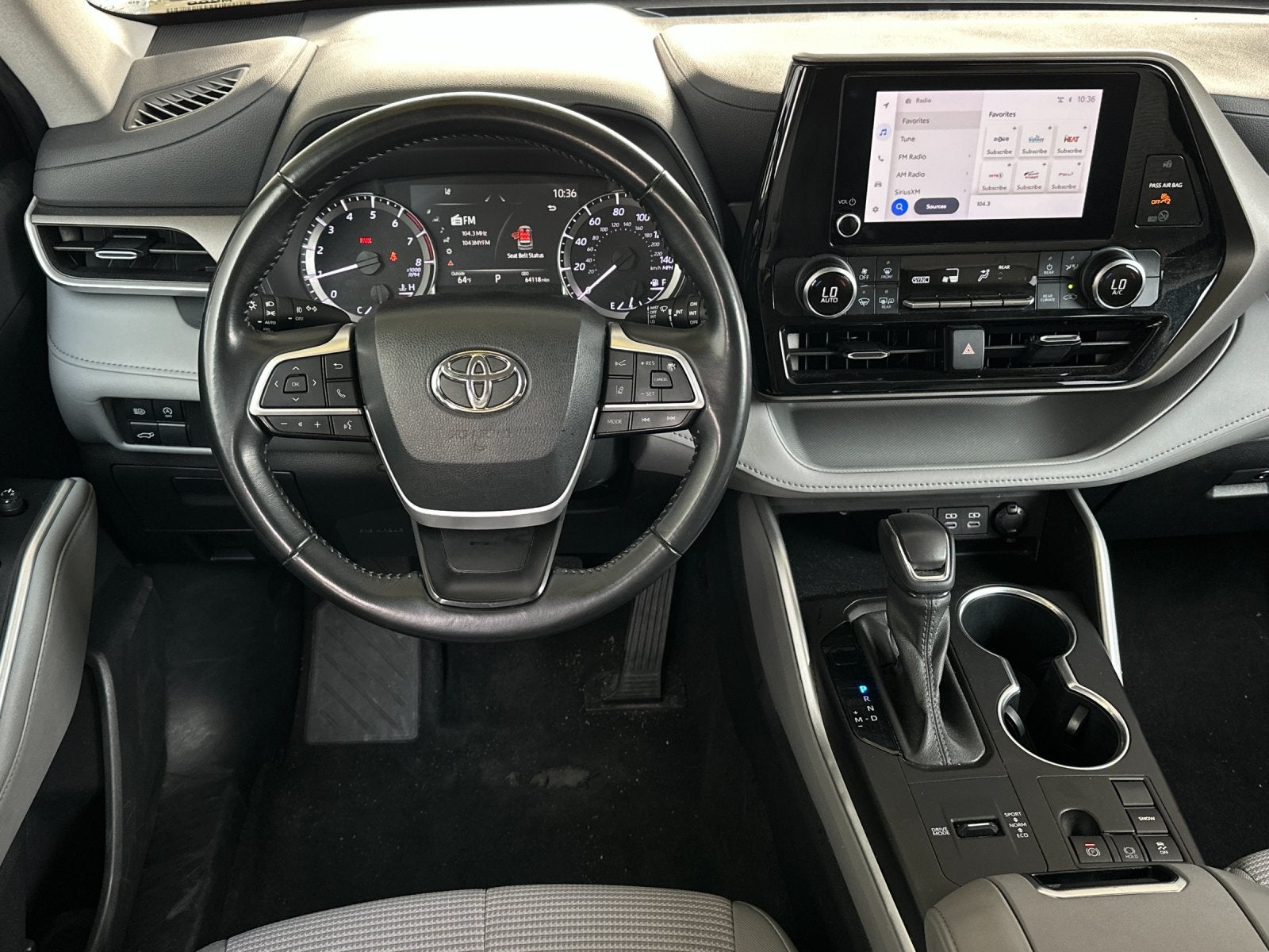 2023 Toyota Highlander LE