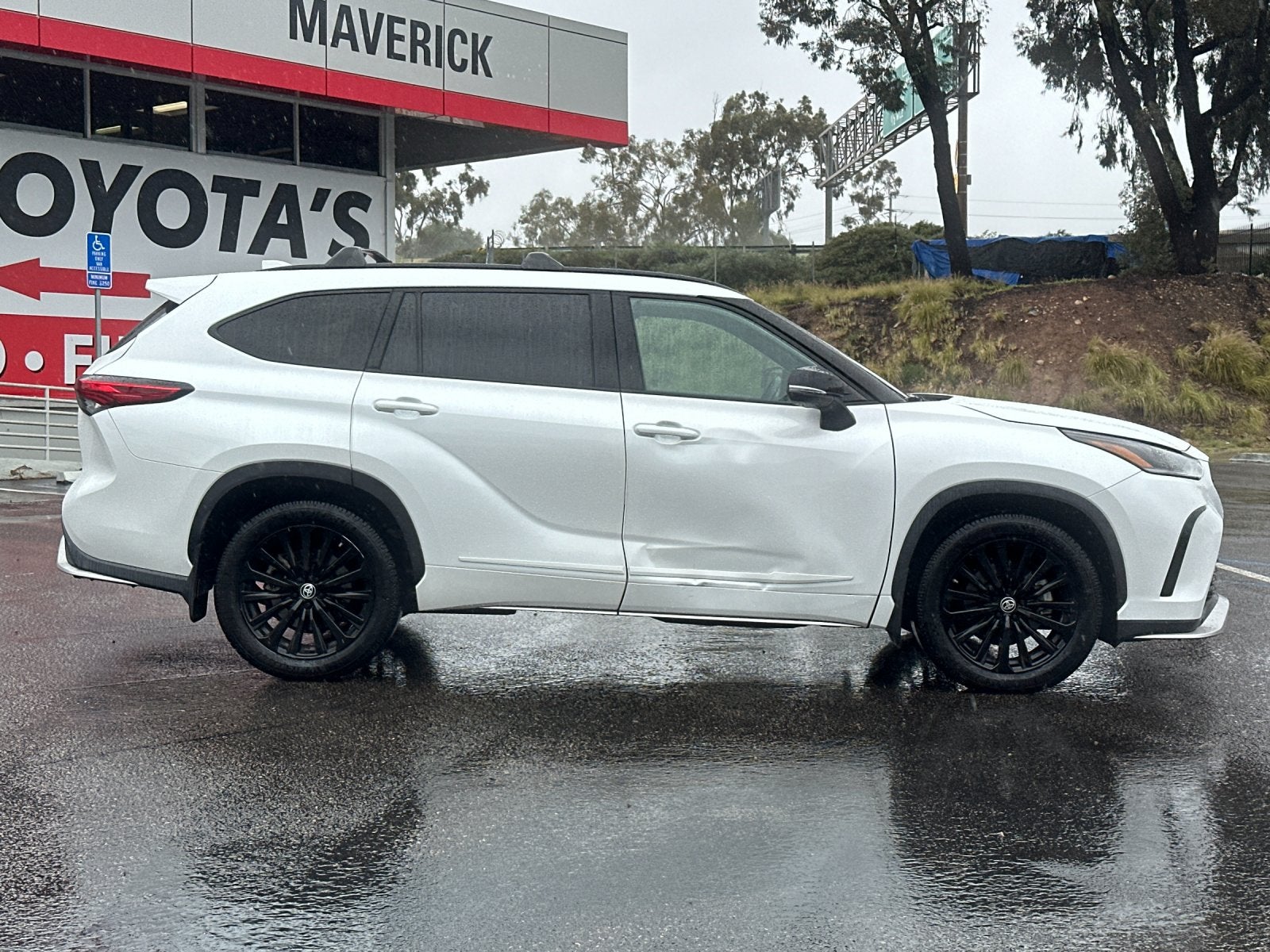 2023 Toyota Highlander XSE