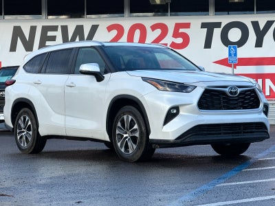2023 Toyota Highlander XLE