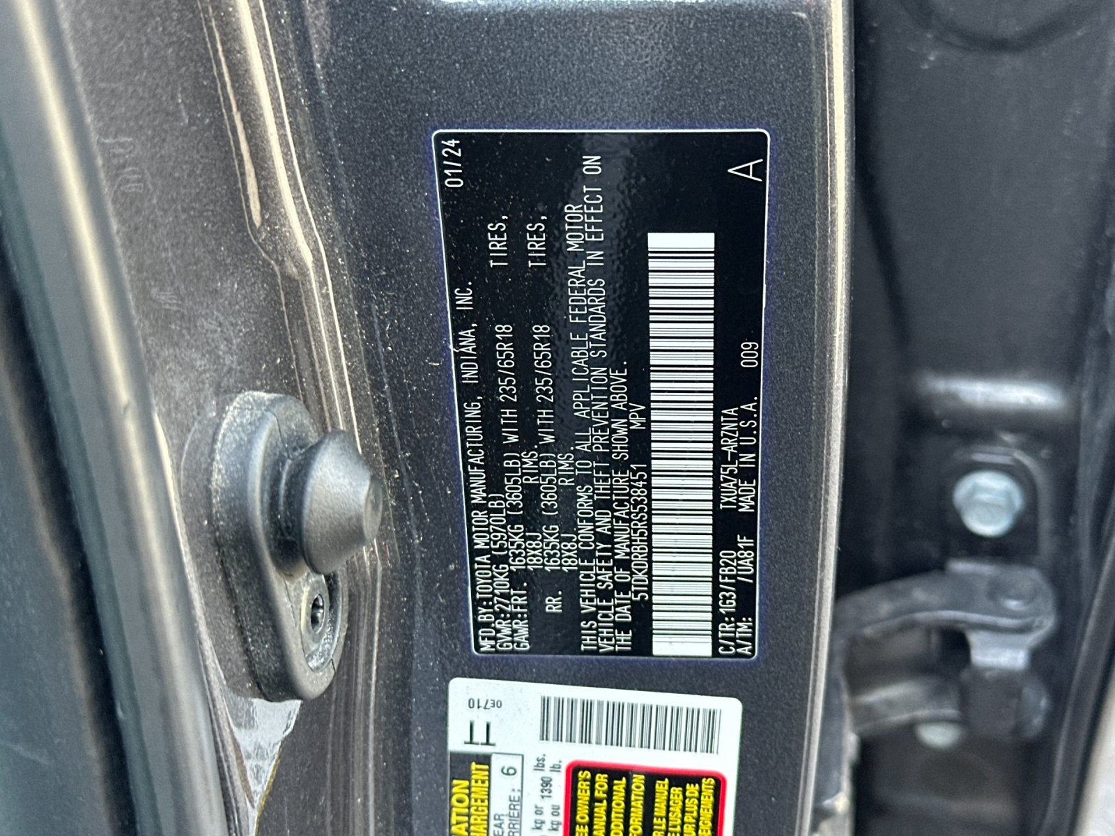 2024 Toyota Highlander LE