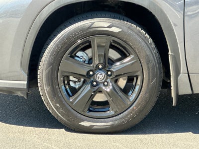2025 Toyota Highlander LE