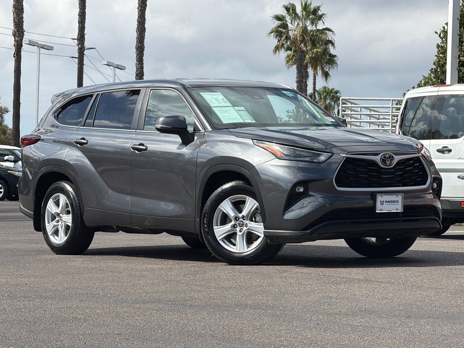 2025 Toyota Highlander LE