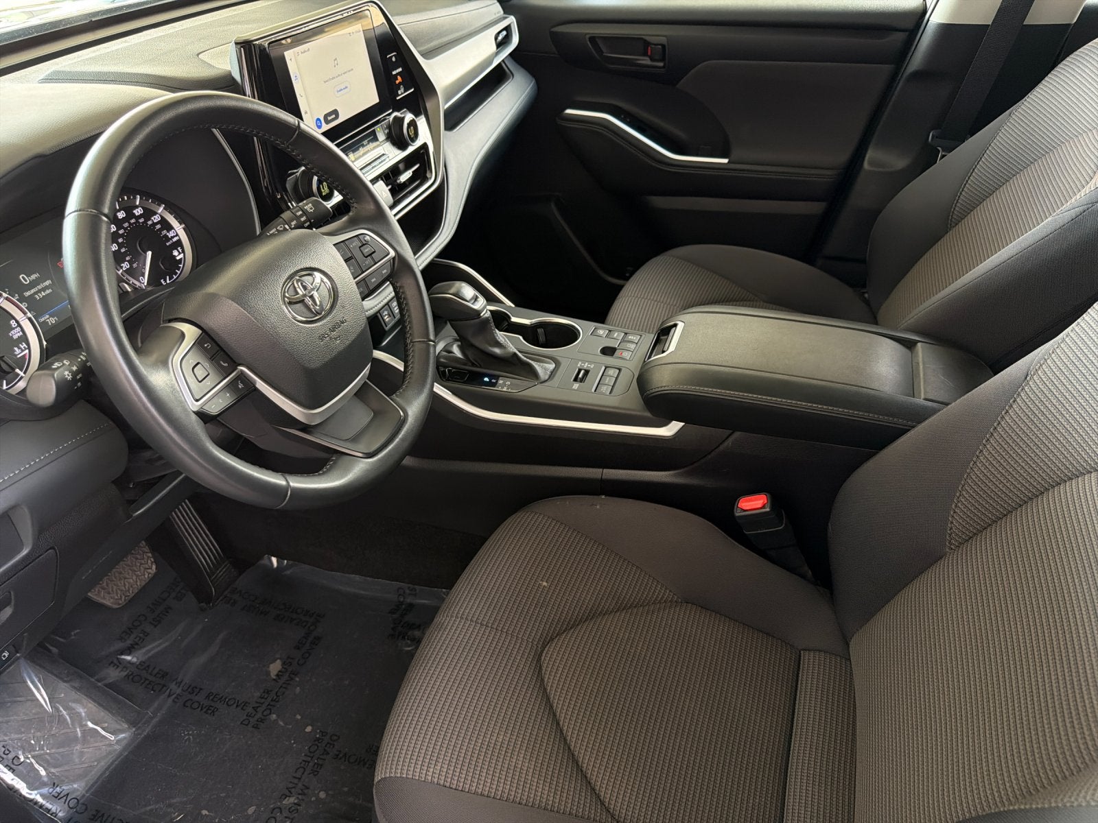 2025 Toyota Highlander LE