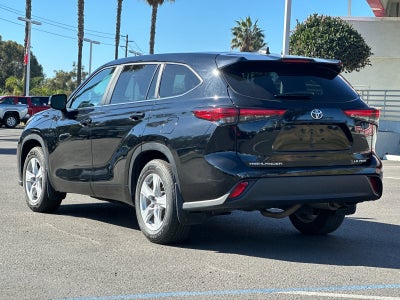 2023 Toyota Highlander LE
