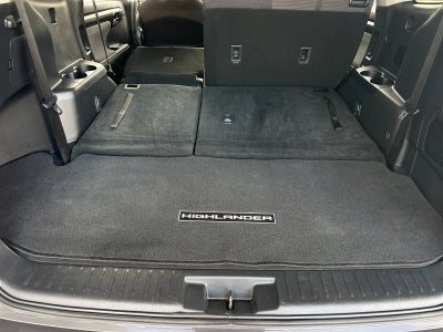 2025 Toyota Highlander LE