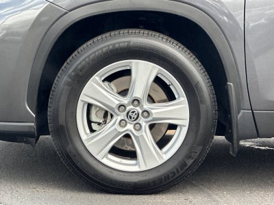 2025 Toyota Highlander LE