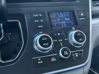 2016 Toyota Sienna LE 8 Passenger
