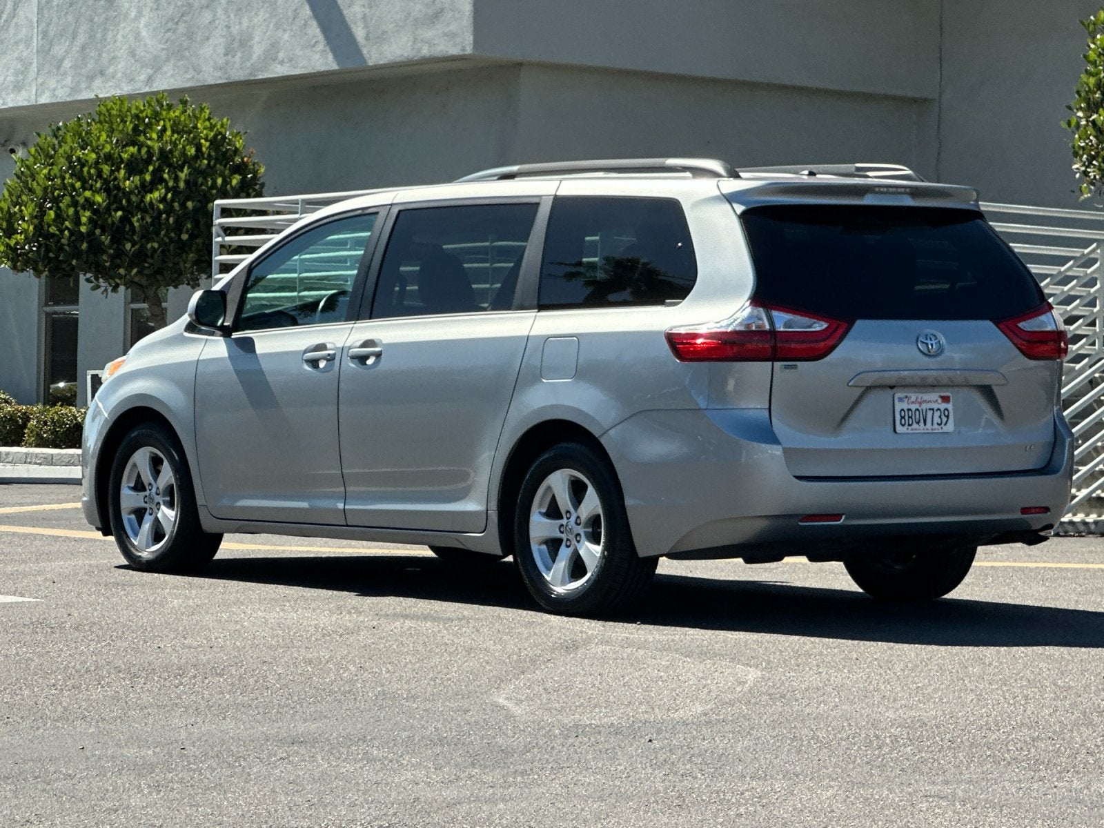 2016 Toyota Sienna LE 8 Passenger