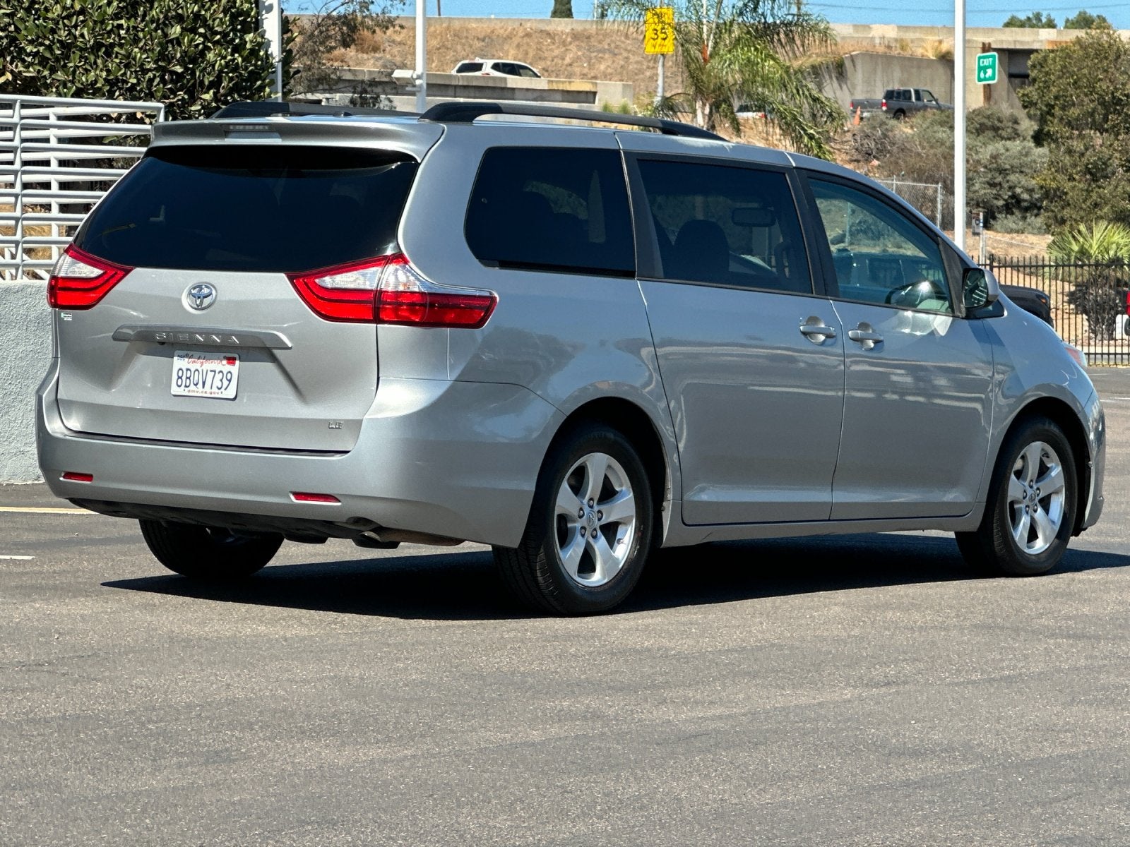 2016 Toyota Sienna LE 8 Passenger