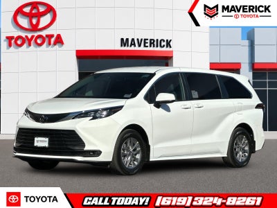 2026 Toyota Sienna LE 8 Passenger