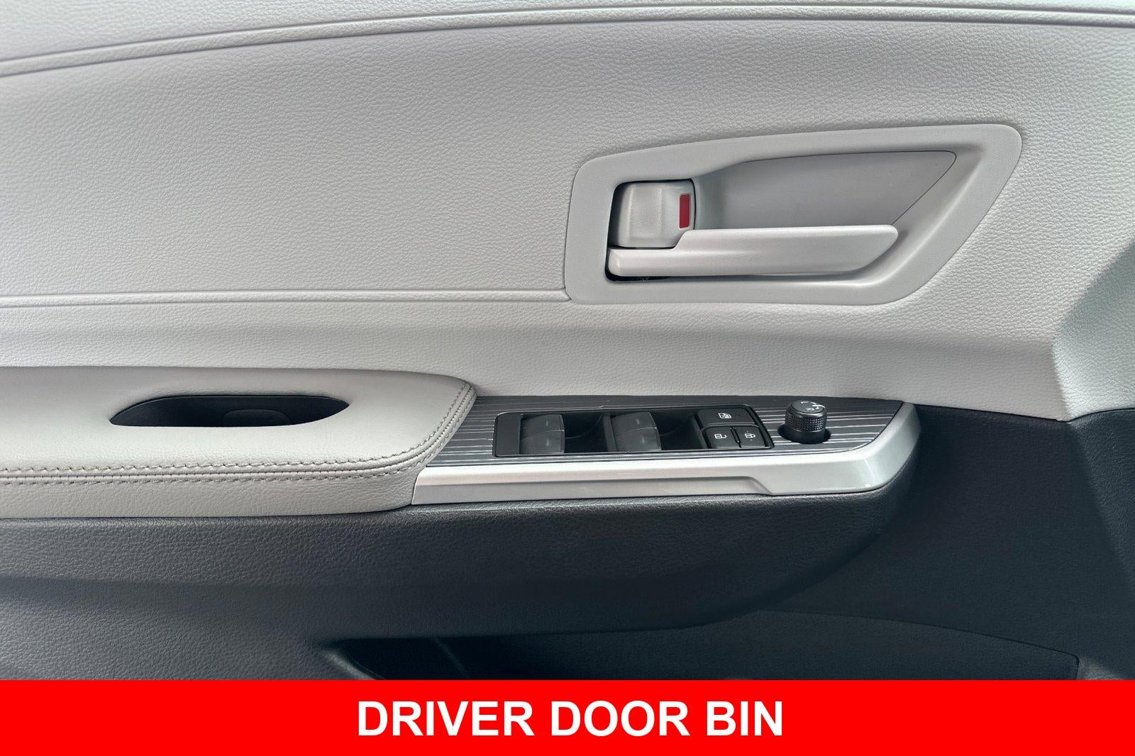 2026 Toyota Sienna LE 8 Passenger