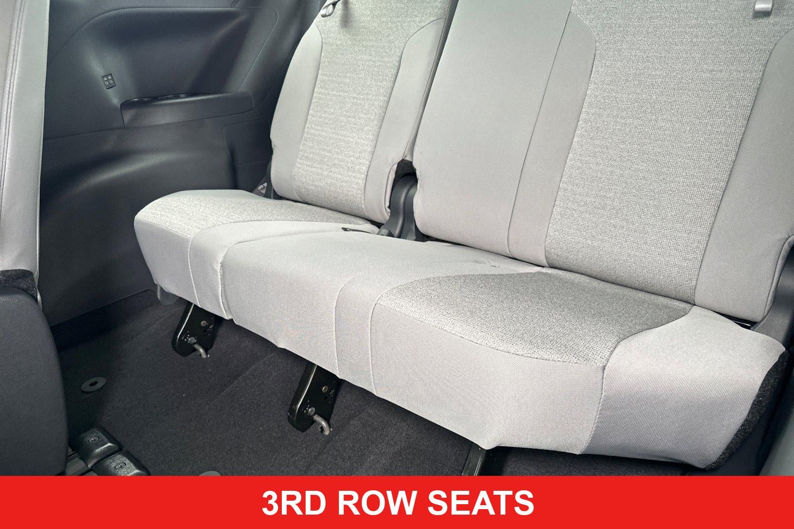 2026 Toyota Sienna LE 8 Passenger