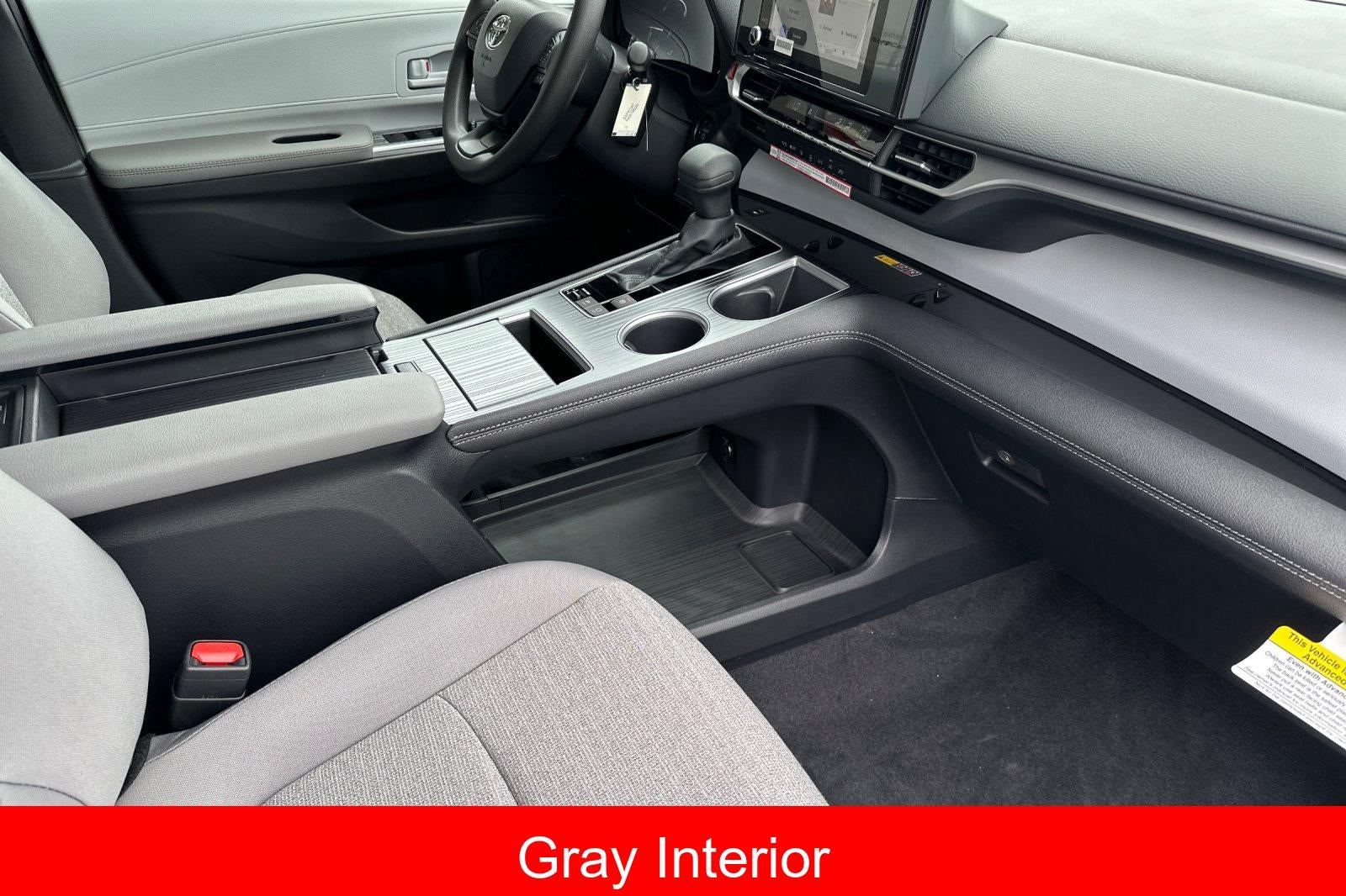 2026 Toyota Sienna LE 8 Passenger